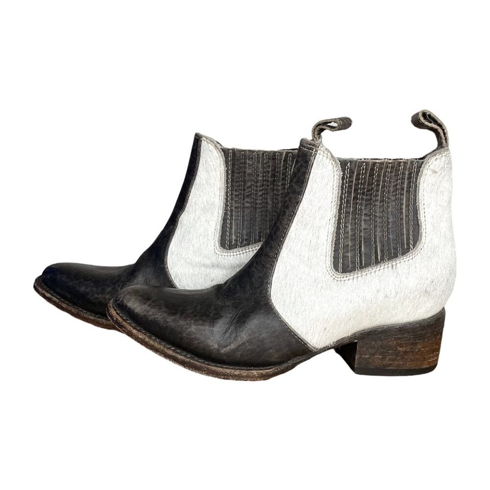 Freebird by Steven Black and White Ankle Boots